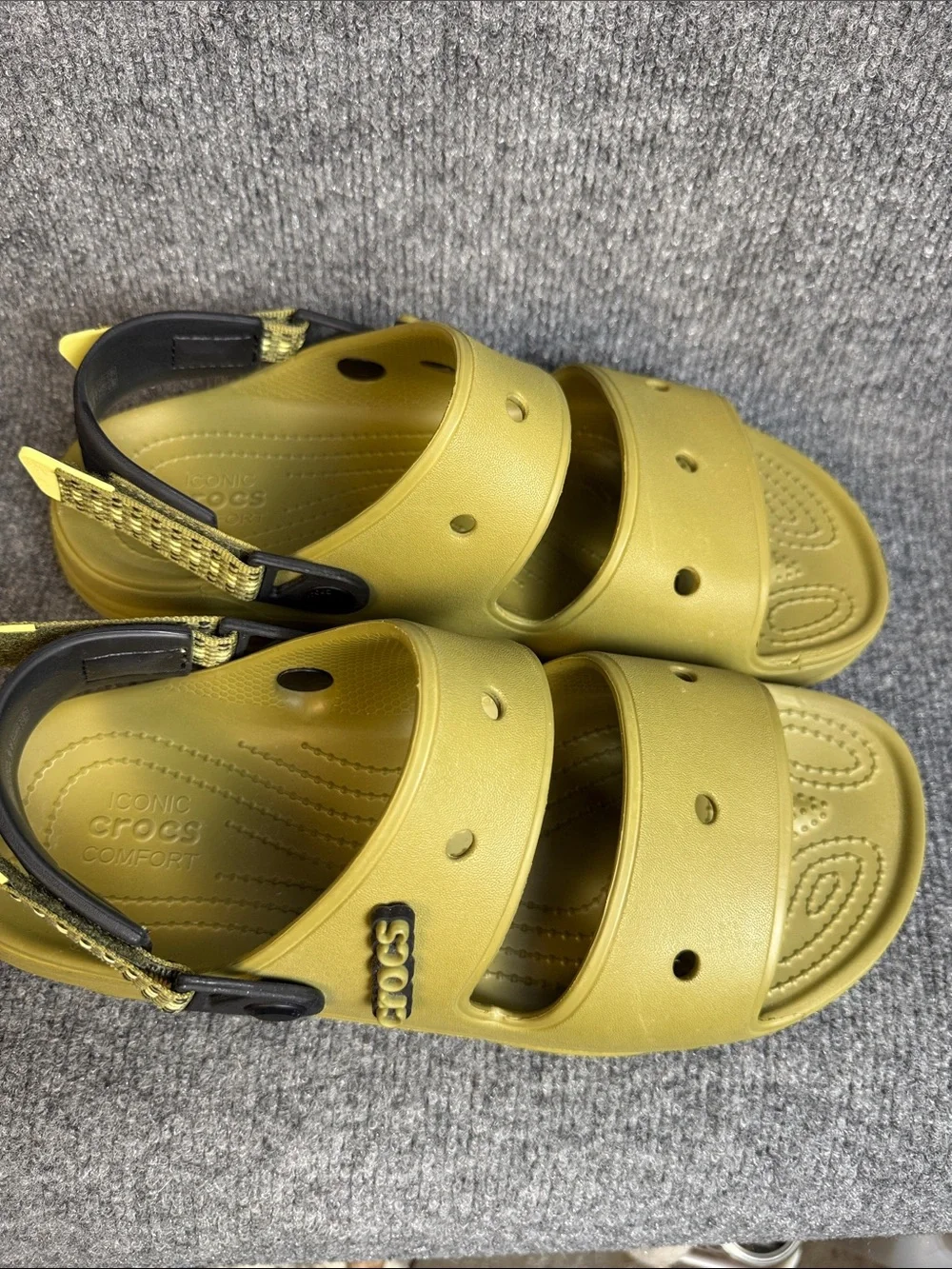CROCS All Terrain Olive/Aloe Sandals Men’s 10, Women’s 12